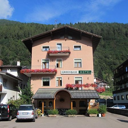 Green Base Hotel B&B 말레 외부 사진