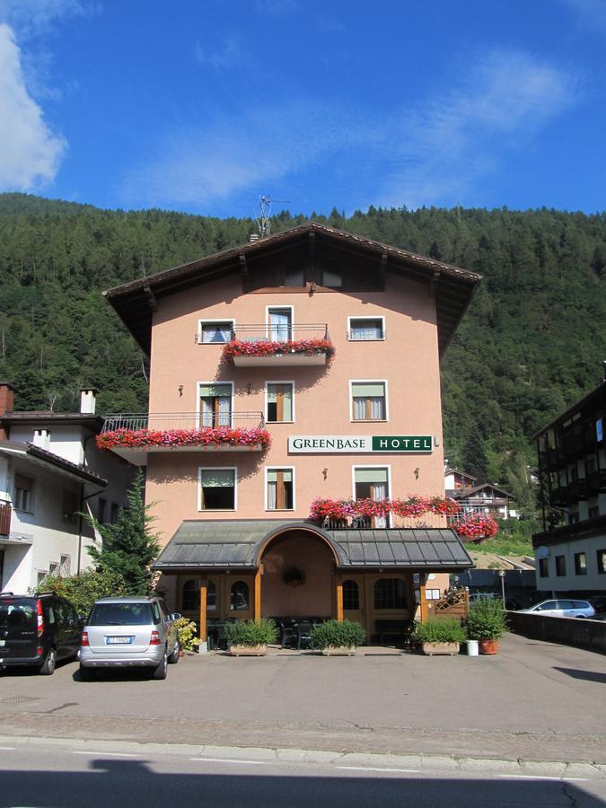 Green Base Hotel B&B 말레 외부 사진